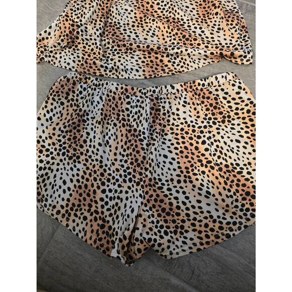 Women's Betsey Johnson Leopard Animal Print Pajama Lounge Set Cami Tank and Shor - Picture 5 of 10
